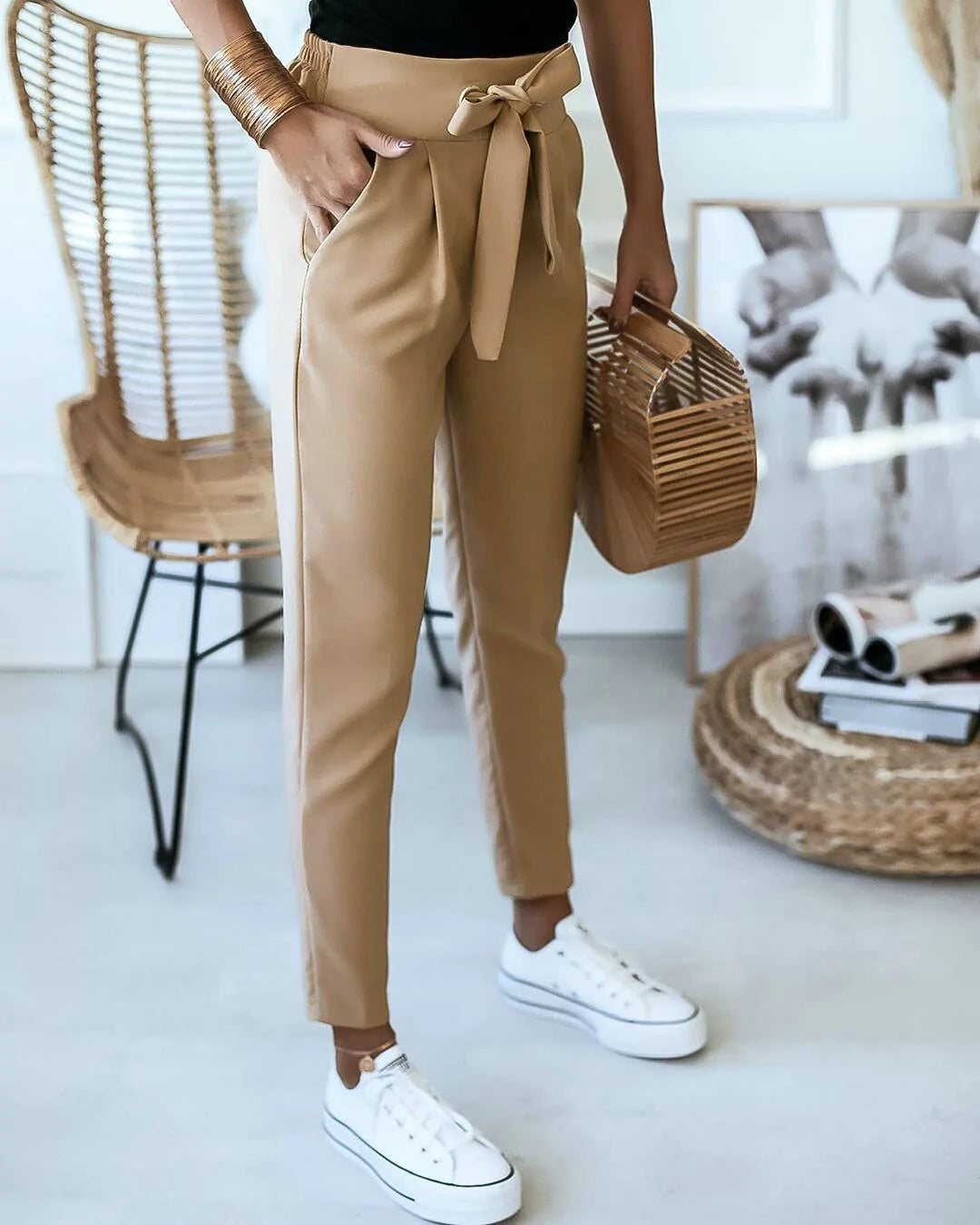 Claudia | High-waisted trousers with elegance