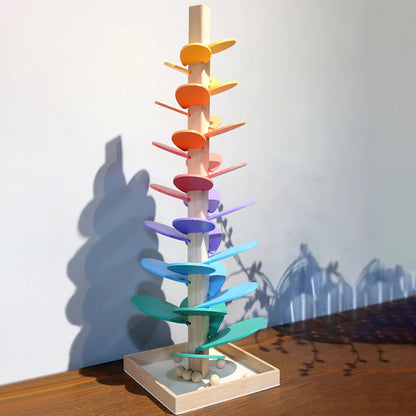 Manu – Interactive Rainbow Marble Run for Creative Learning