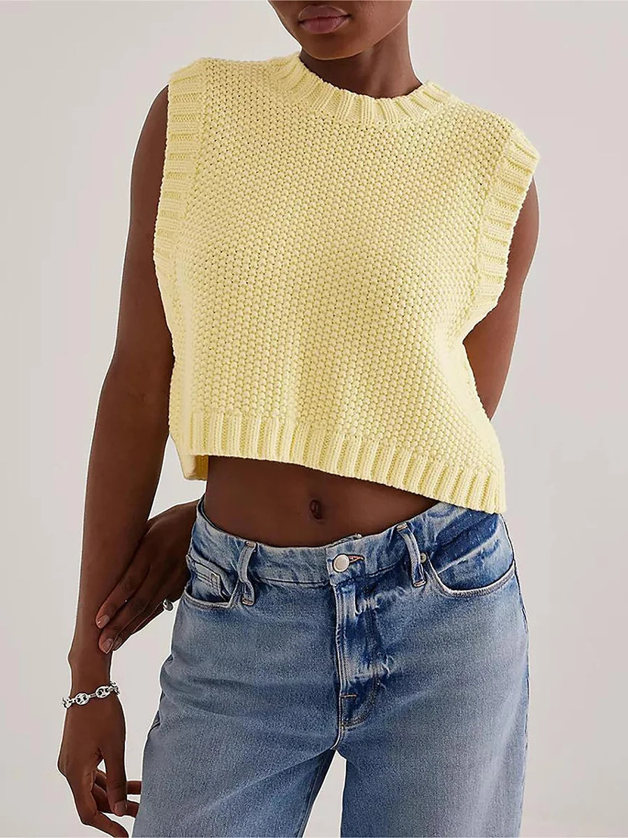 Combhasaki – Y2K Knitted Sleeveless Cardigan with Open Back and Bow Detail