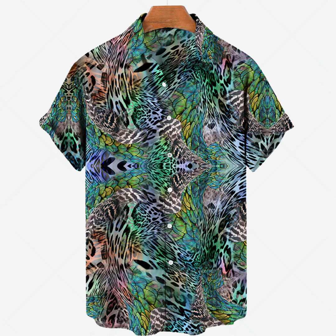 Comfortable Men's Shirt with Short Sleeves and Stylish Print