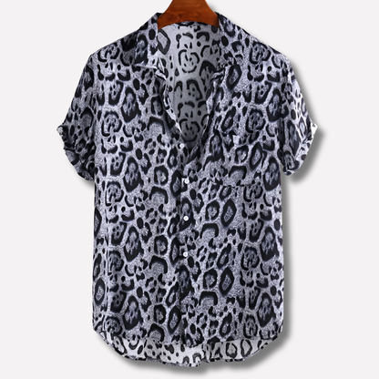 Comfortable Men's Shirt with Short Sleeves and Stylish Print