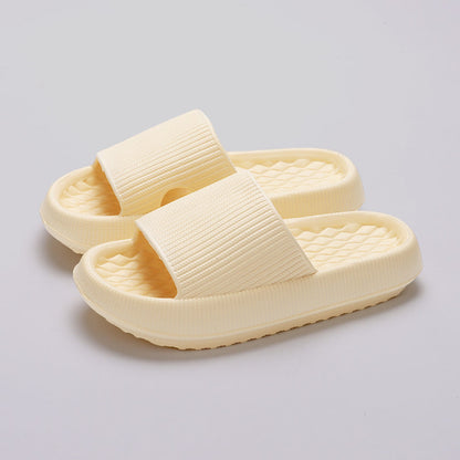 Comfortable Non-Slip Slippers with Checkered Pattern
