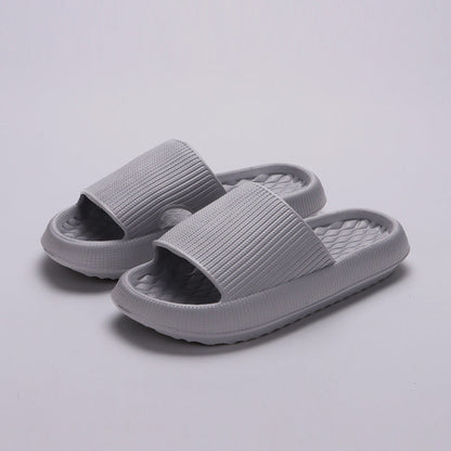 Comfortable Non-Slip Slippers with Checkered Pattern