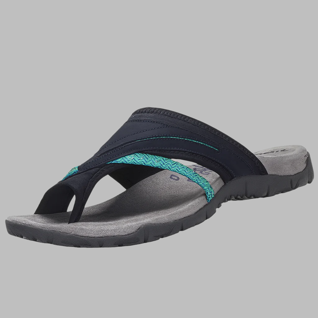 Comfortable slippers with cross straps