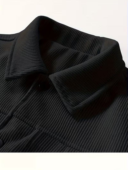 Corduroy jacket with two chest pockets and classic collar