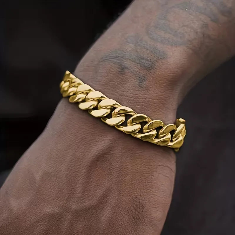Cuban link bracelet with lobster clasp