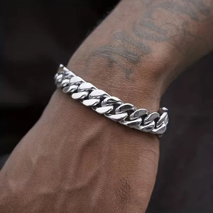 Cuban link bracelet with lobster clasp