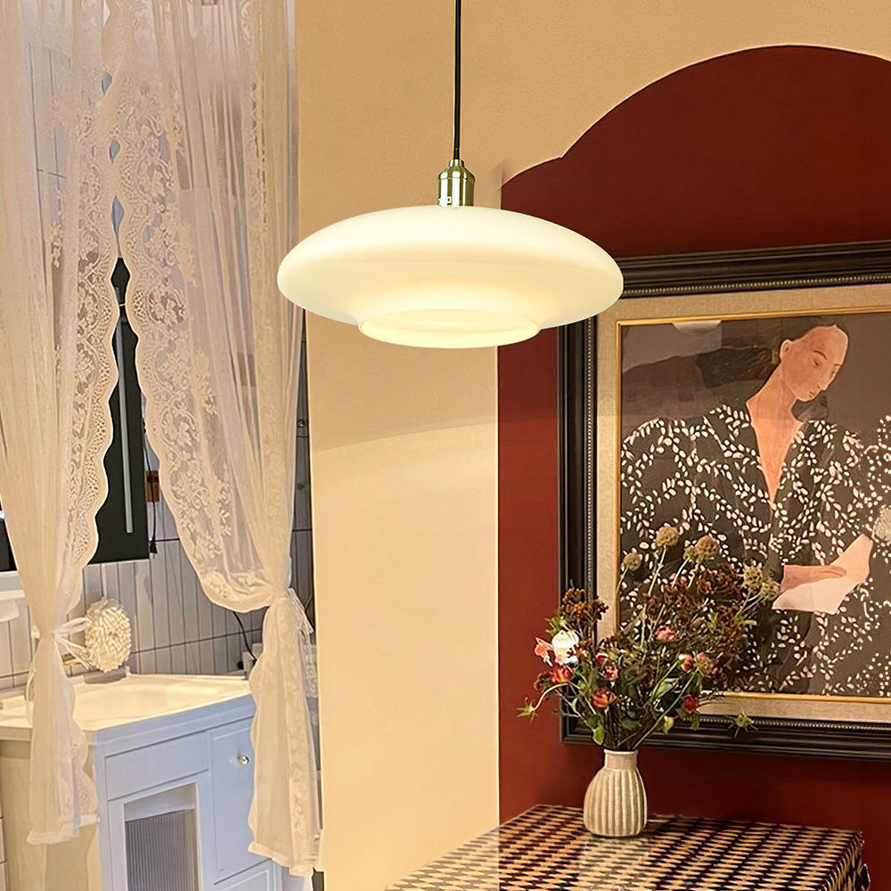 Moderne Pendelleuchte aus klarem weißem Glas