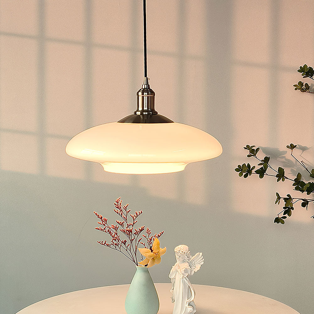 Moderne Pendelleuchte aus klarem weißem Glas