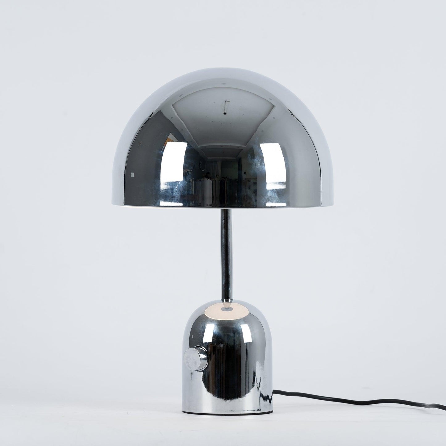 Bell-Inspired Table Lamp
