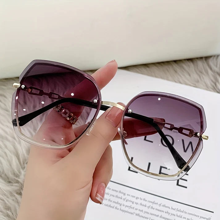 Dalis – Rimless Sunglasses with Sparkling Crystals