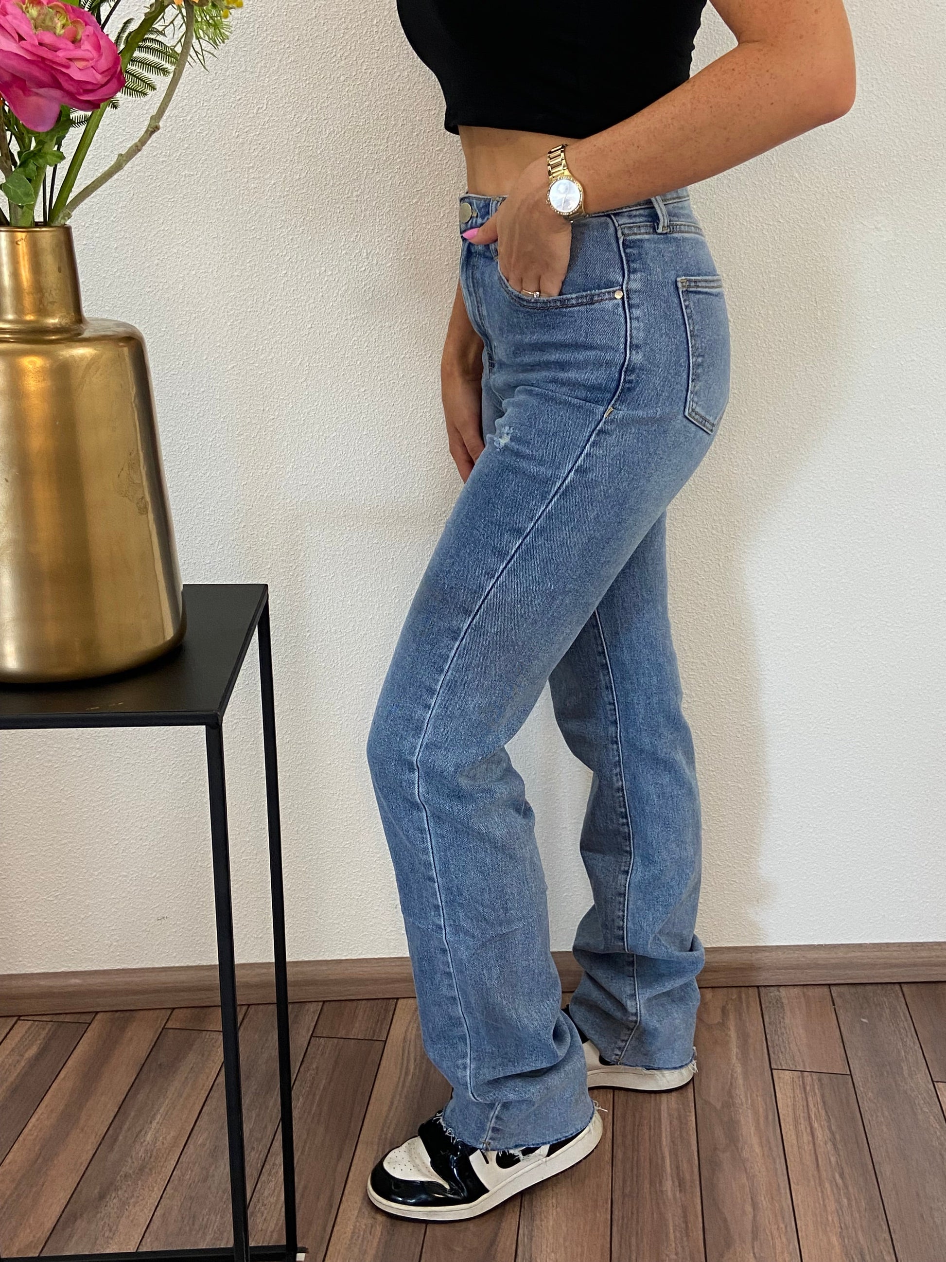 Denim pants with a straight cut for women - Dari