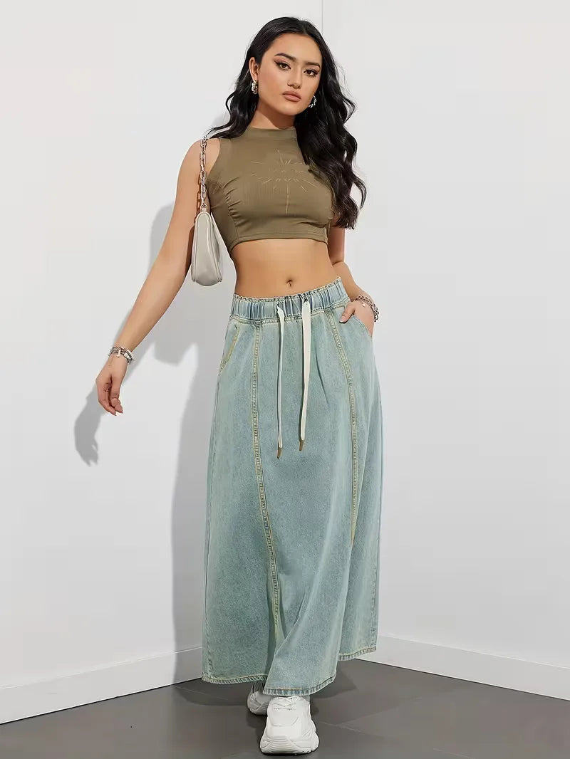 Denim skirt with elastic waistband