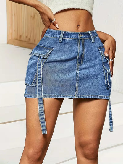 Denim skirt with flap pockets