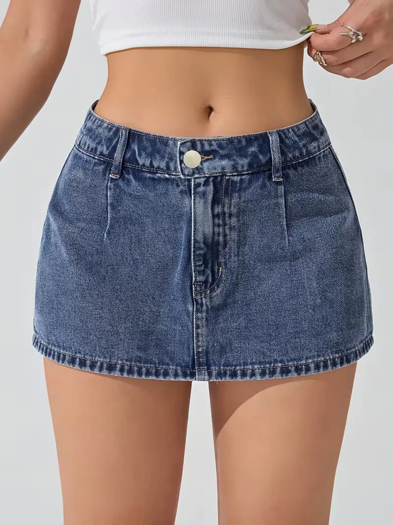 Denim skirt with high waist