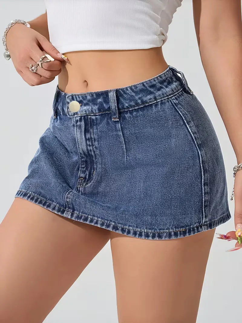 Denim skirt with high waist