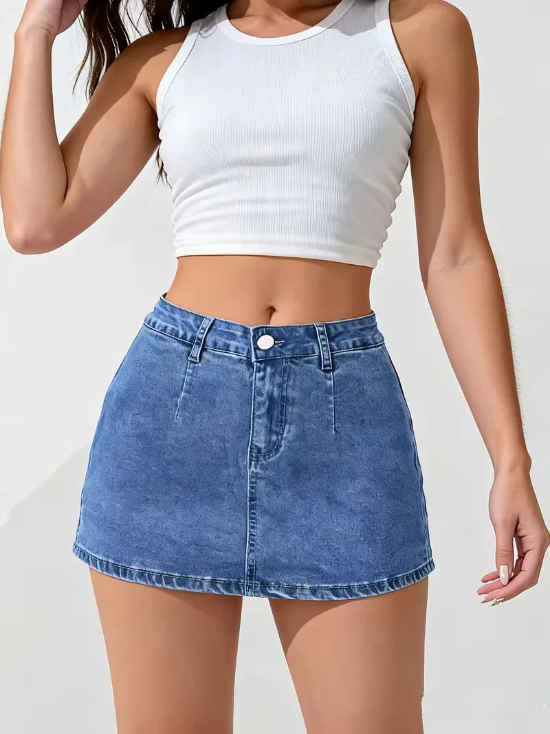 Denim skirt with high waist