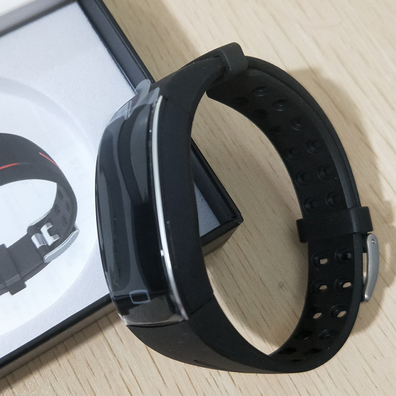 Dion – Intelligent Blood Pressure and Heart Rate Monitor for Health Overview