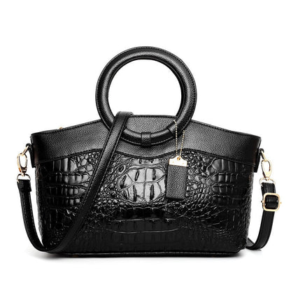 Dolores – Vintage Leather Bag with Timeless Elegance