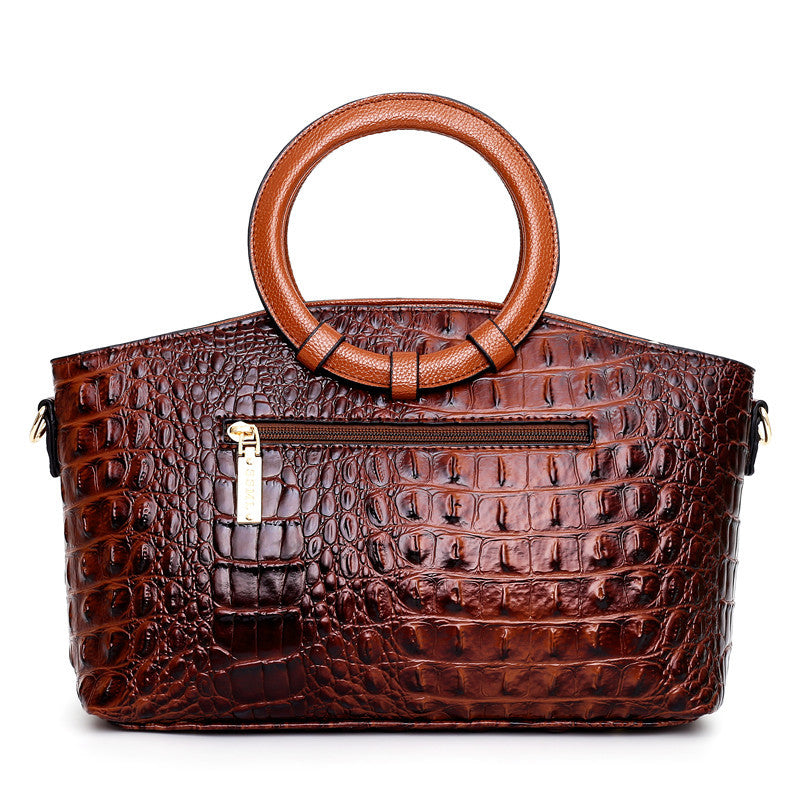 Dolores – Vintage Leather Bag with Timeless Elegance