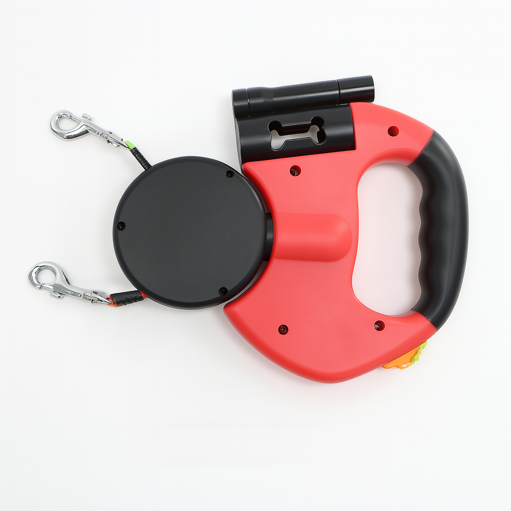 Double retractable dog leash with 360° rotation