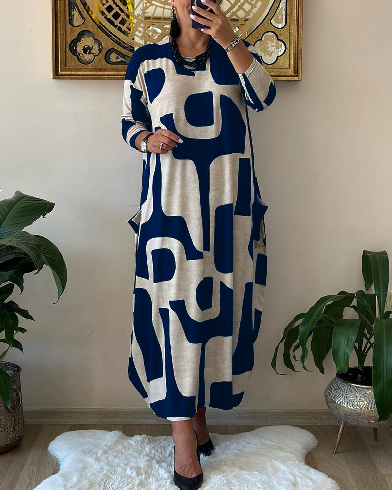 Dress with Long Sleeves and Black and White Print