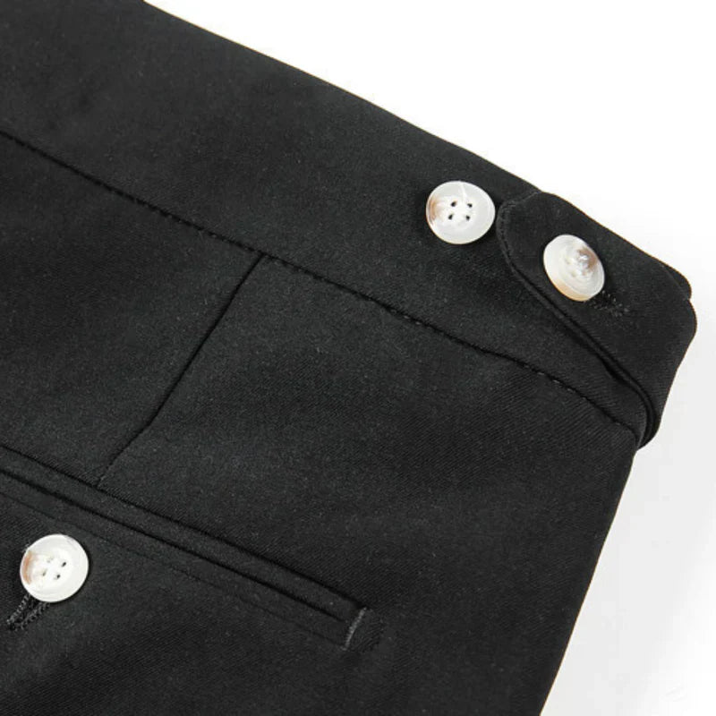 Dries | Shorts with Elegance