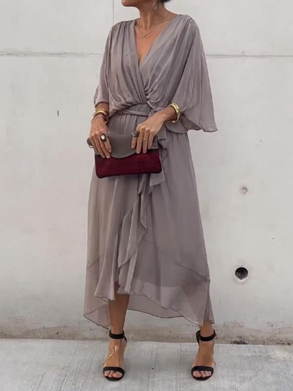 Elegant Dress with V-neck - Thyra