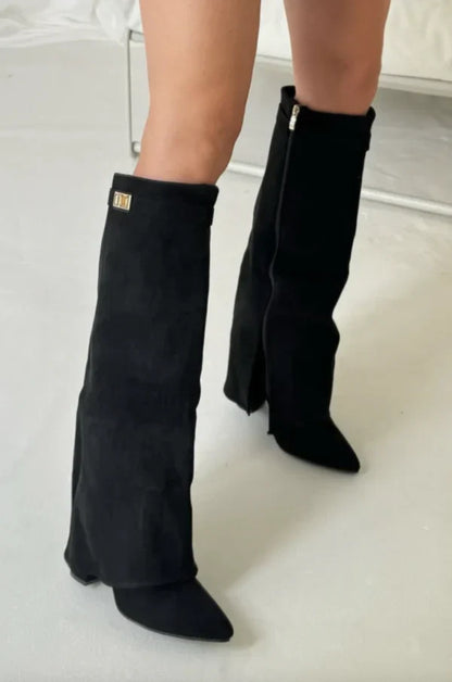 Elegant Ladies' Boots with Buckle Detail