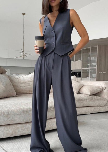 Elegant Sleeveless Blazer Suit for Women