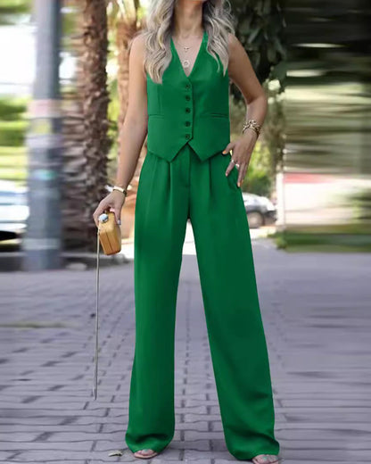 Elegant Sleeveless Blazer Suit for Women