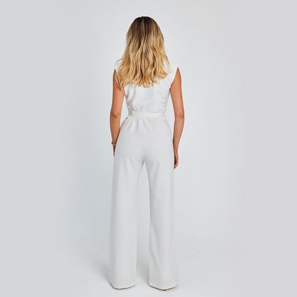 Elegant Sleeveless Jumpsuit with V-Neck and Wide Legs