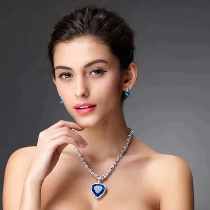 Elegant and Stylish Blue Heart Necklace made of Crystal - Amanda