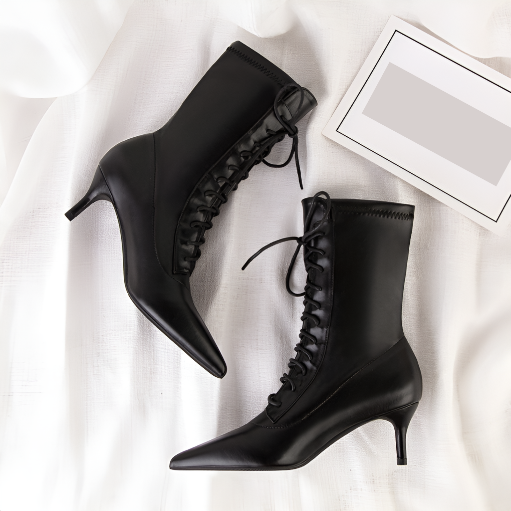 Elegant and stylish leather boots for women