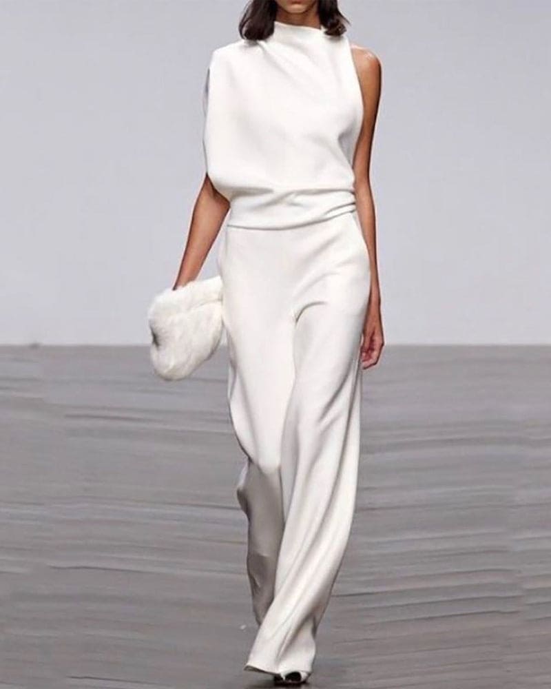 Elegant jumpsuit with stand-up collar - Isabel