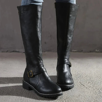 Elegant leather boots for women for any occasion