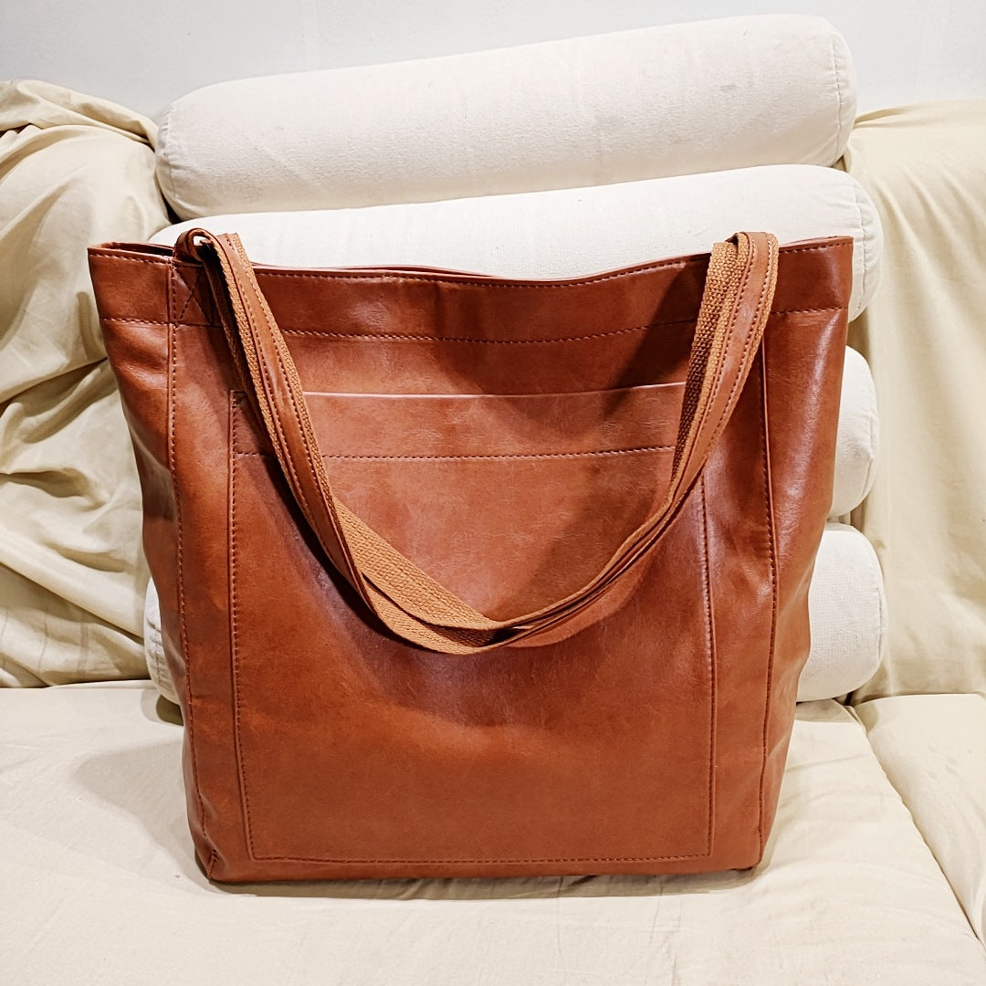 Elegant leather handbag for women