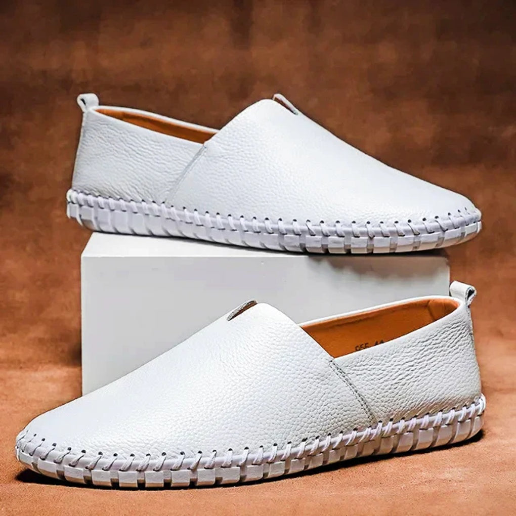 Elegant loafers made of matte genuine leather