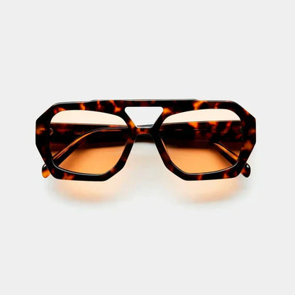 Elegant sunglasses for women