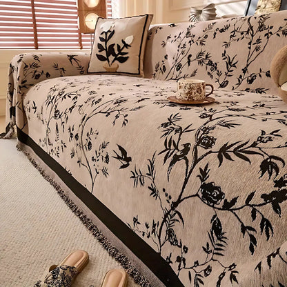 Elegant throw blanket with floral pattern and fringes