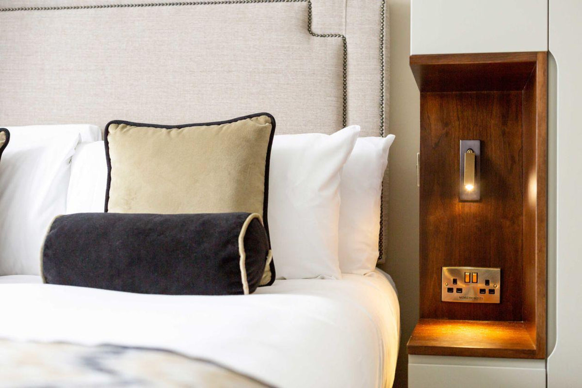 Folding LED Wall Reading Lamp for Bed and Study – Adjustable, Space-Saving, and Focused Light