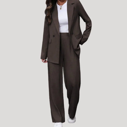 Ladies Timeless Double-Breasted Suit with Blazer and Wide Trousers