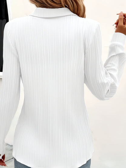 Emma | Plain shirt with button closure and long sleeves