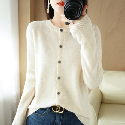 Comfortable Women's Knitted Cardigan for Everyday Wear