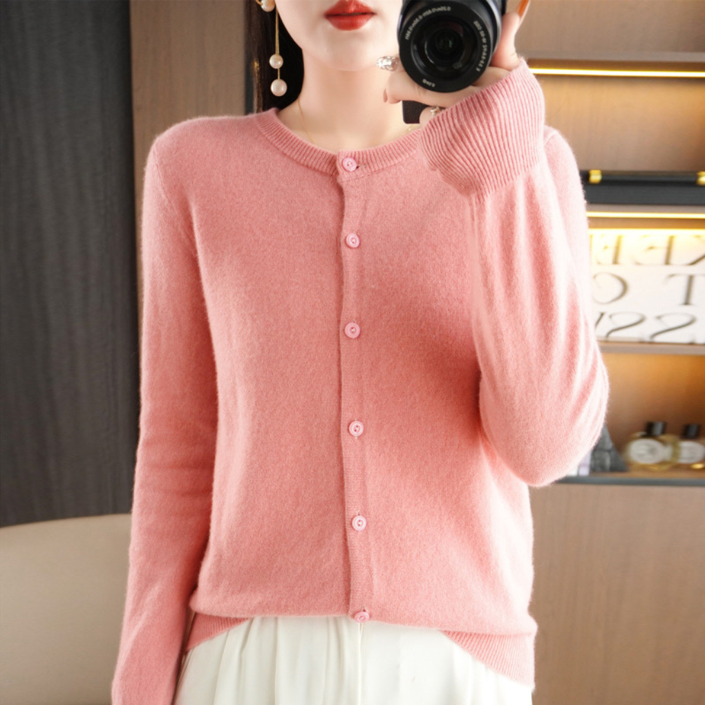 Comfortable Women's Knitted Cardigan for Everyday Wear