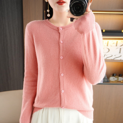 Comfortable Women's Knitted Cardigan for Everyday Wear