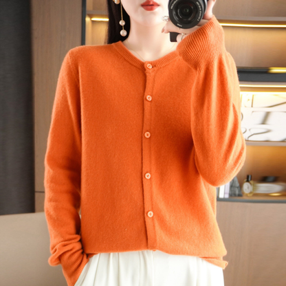 Comfortable Women's Knitted Cardigan for Everyday Wear