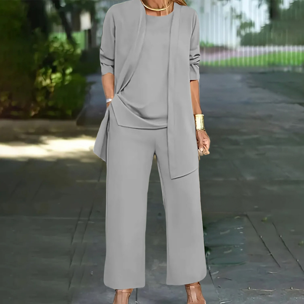 Erna - Elegant three-piece pantsuit for women