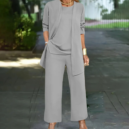 Erna - Elegant three-piece pantsuit for women
