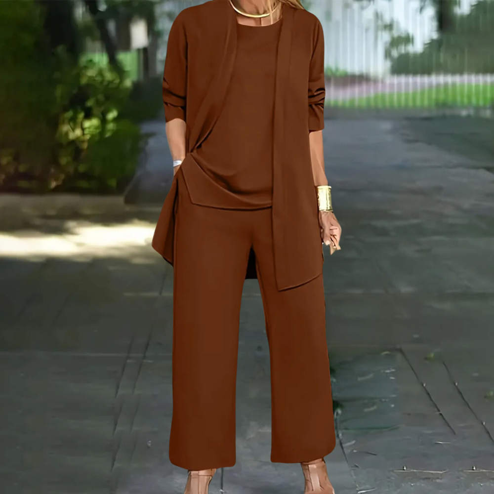 Erna - Elegant three-piece pantsuit for women